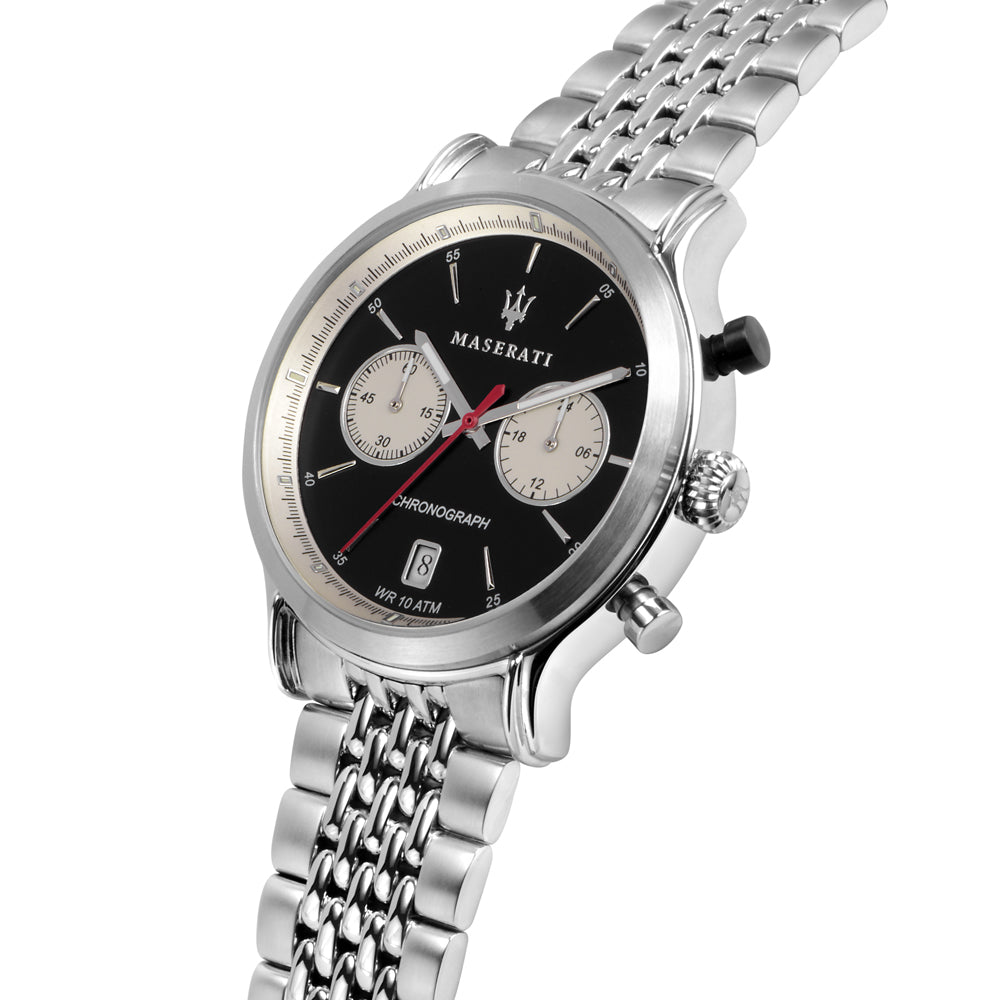 Maserati Legend Uhr r8873638001 leicht seitlichhe sicht sichtbare verschhraubbare Krone sowie schwarze und silberne drücker